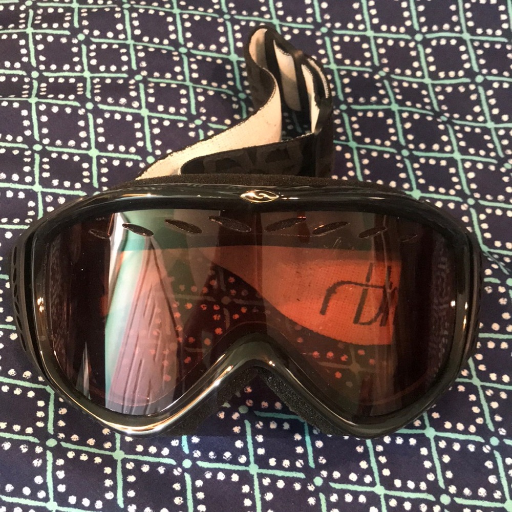 Black Snowglasses